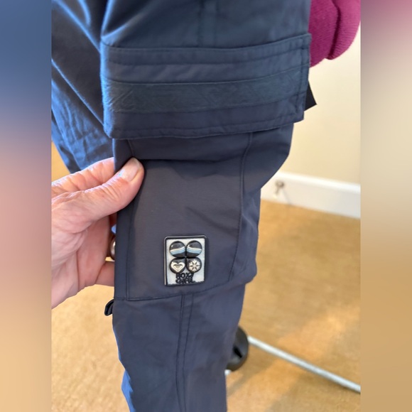 Roxy Girls Navy Snow Pants Medium EUC - Picture 4 of 6